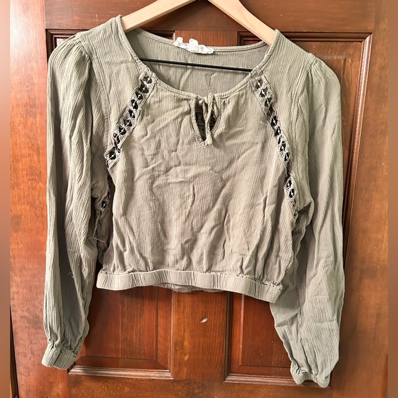 HIPPIE ROSE Lightweight Crop Boho Olive Green Women's Top. Size S - Picture 2 of 6